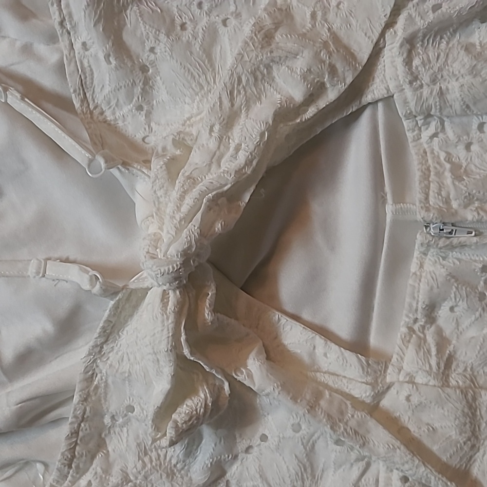 Altar'd State White Eyelet Romper with Ruffle Details Size Large - Picture 8 of 9